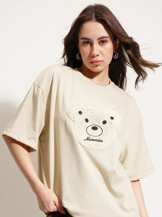 Women’s Everyday Wear Beige Oversized T-shirt with Round Neck and Applique Accents