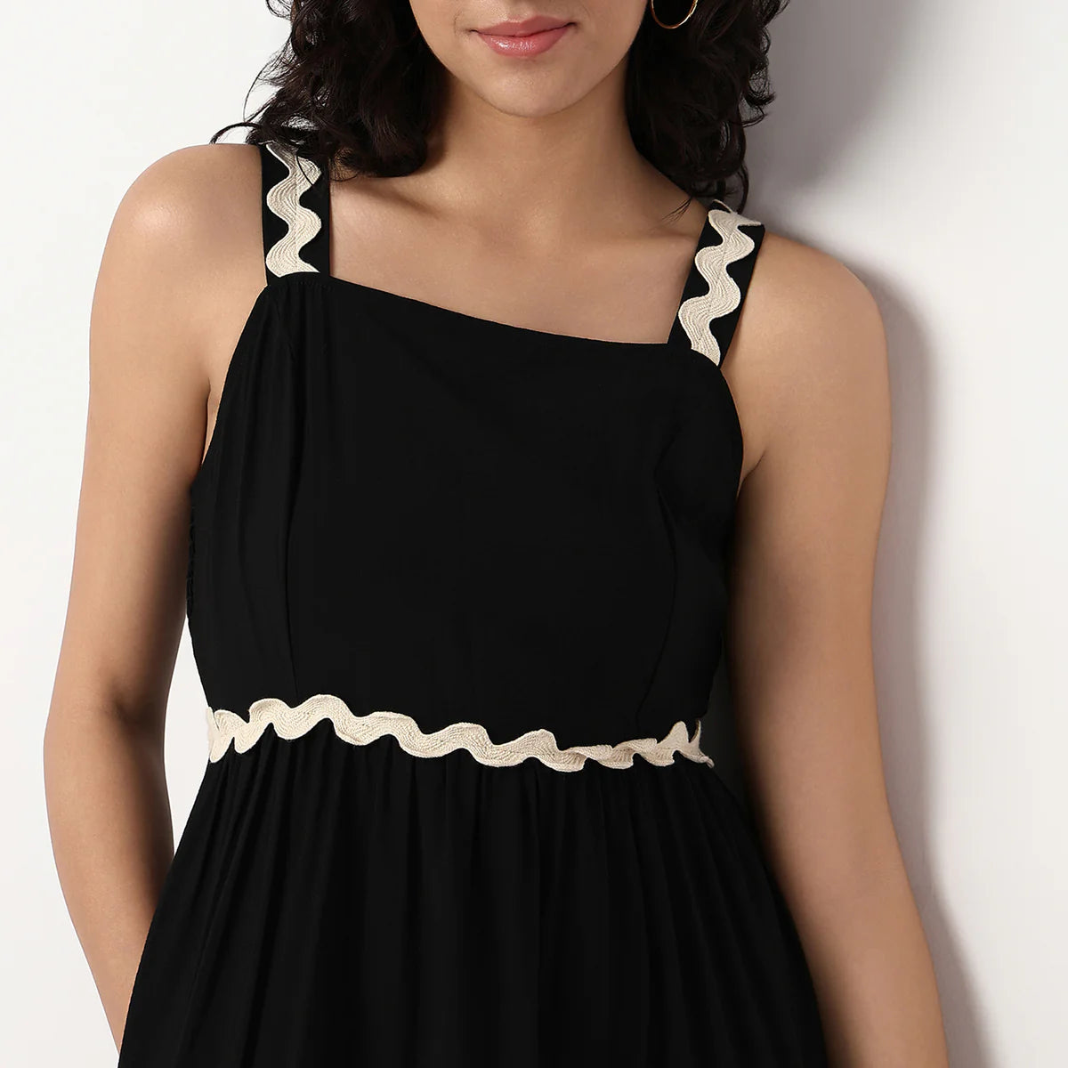 Elegant Woven Flared Dress with Strappy Design for Casual and Party Wear