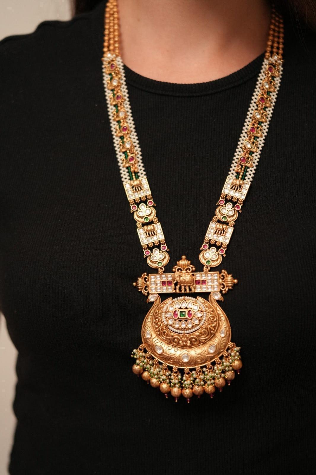 Stunning Long Gold Haar Set Traditional Jewelry for Women Ideal for Ceremonies