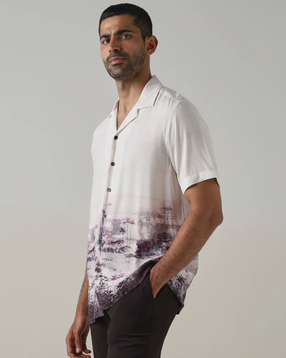 Relaxed Fit Shirt for Men with Off White Resort Inspired Print