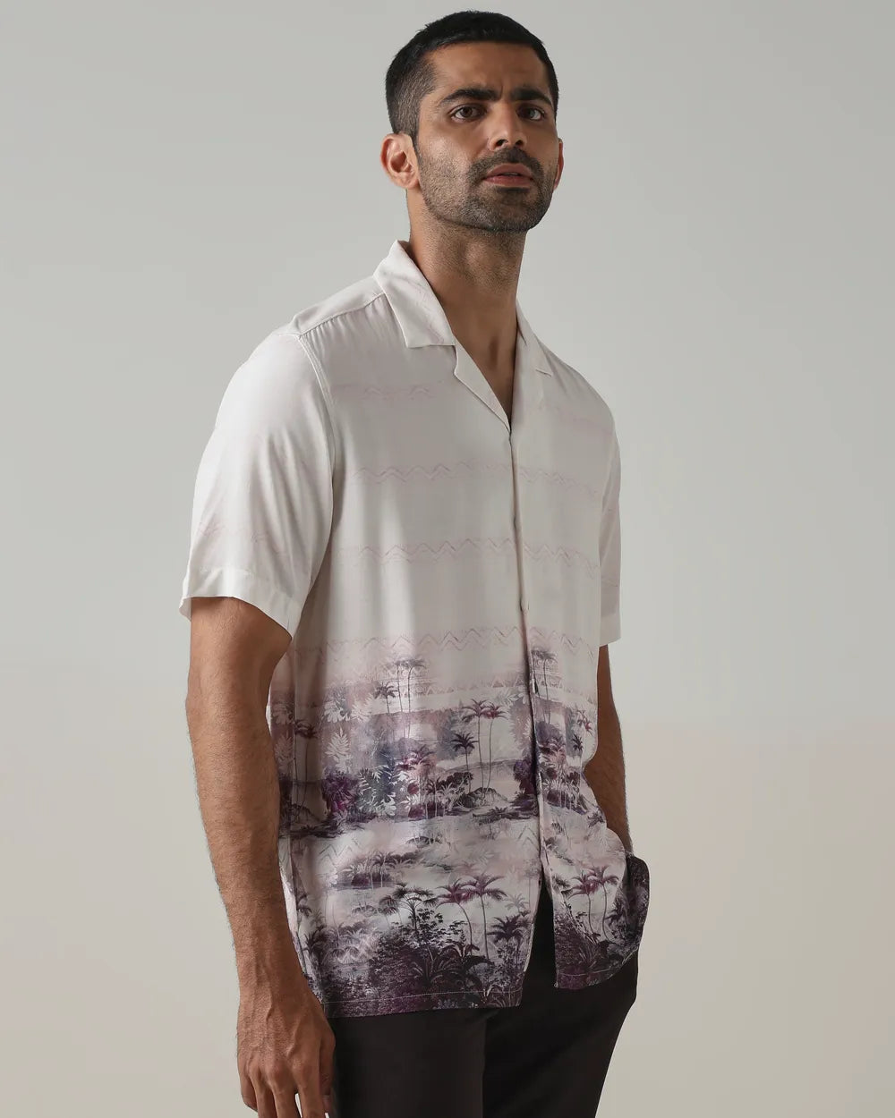 Relaxed Fit Shirt for Men with Off White Resort Inspired Print