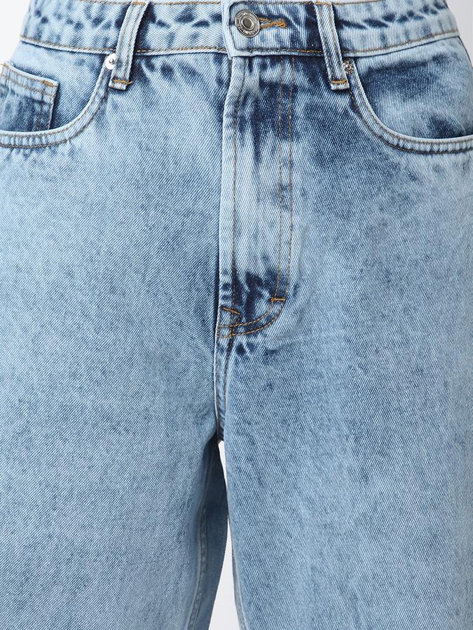 Elegant Women’s Relaxed Fit Jeans Ideal for Casual Office College and Outings