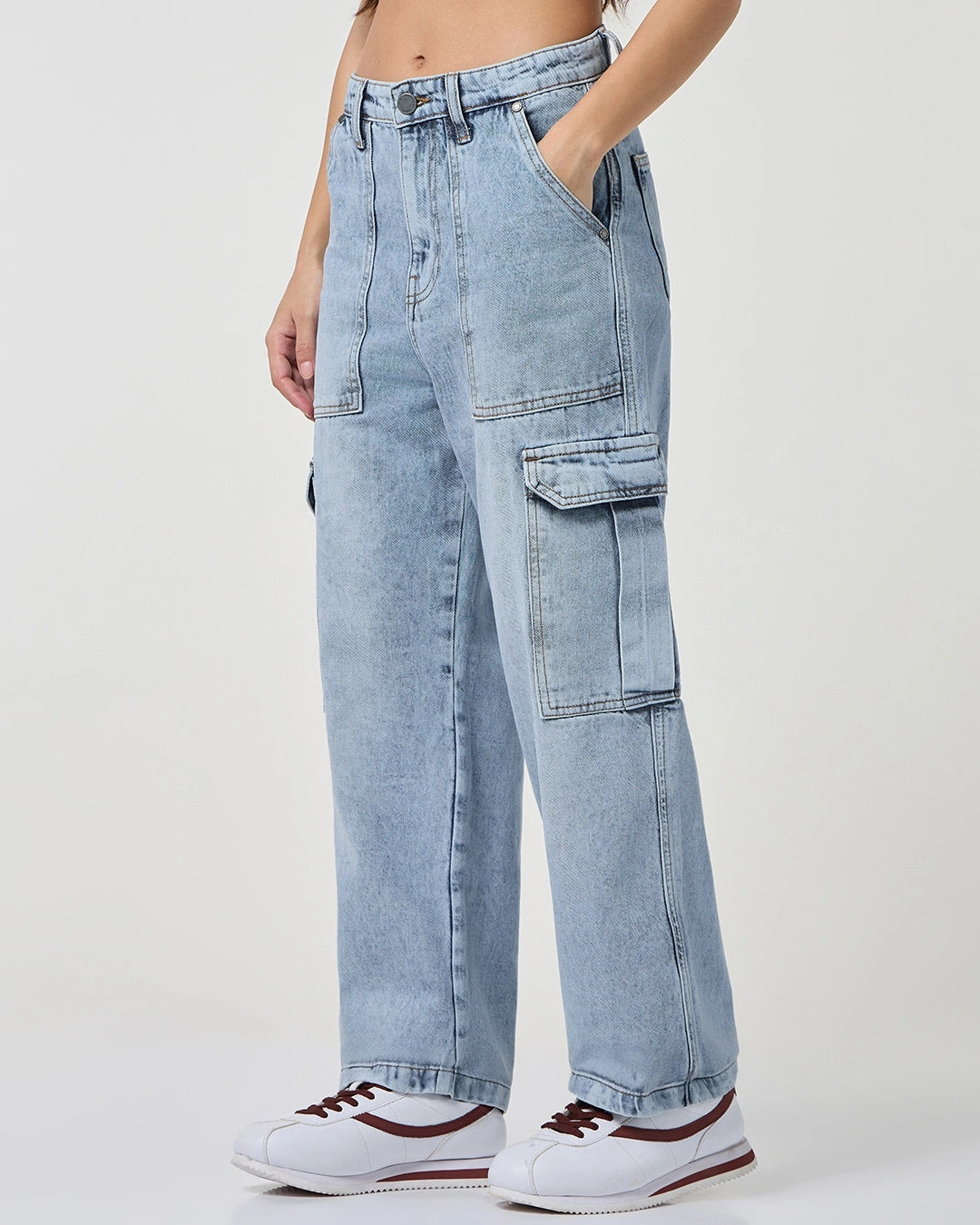 Fashionable Women’s Light Blue Straight Fit Cargo Jeans with Durable Fabric and Functional Pockets